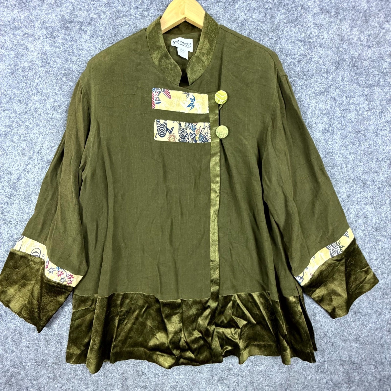 Vintage Yasuko Kimono Jacket Womens M/L Olive Green Silk Floral Patchwork